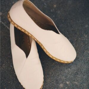 Nida Lu Elegant Women's Loafers in bone